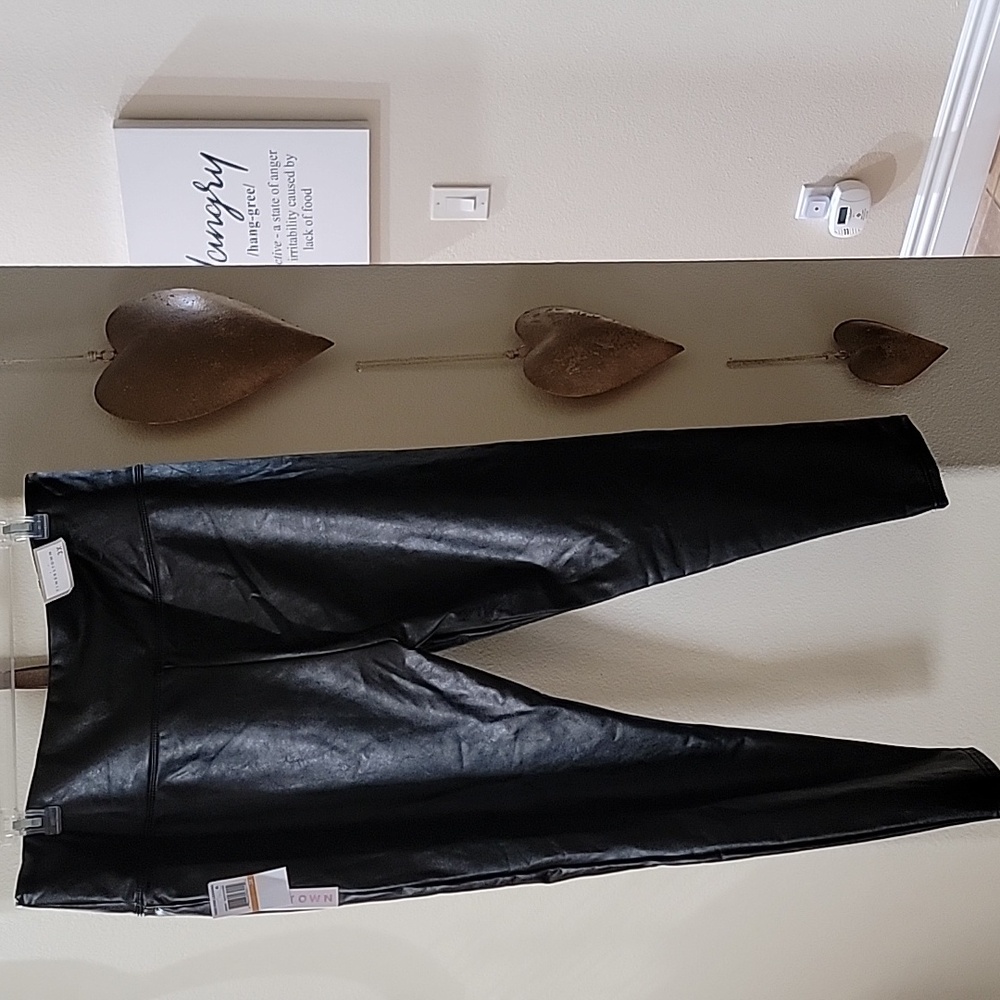 TINSELTOWN Plus Size Faux Leather Pull On Leggings/Pants black 3X NWT